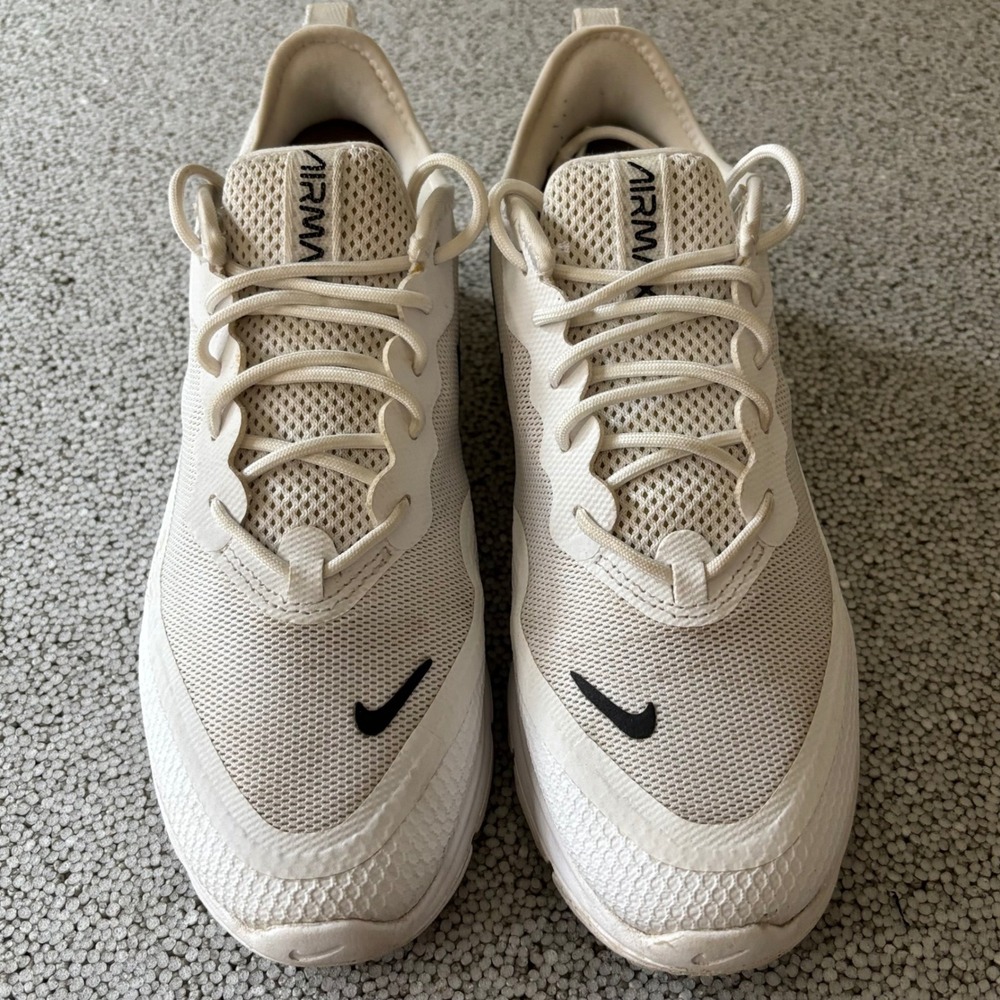 Nike Air Max Sequent 4.5 Sneakers Womens 8 White Black Mesh Athleisure Street - Picture 2 of 10